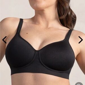 NWT Truekind wireless t shirt bra size M, black